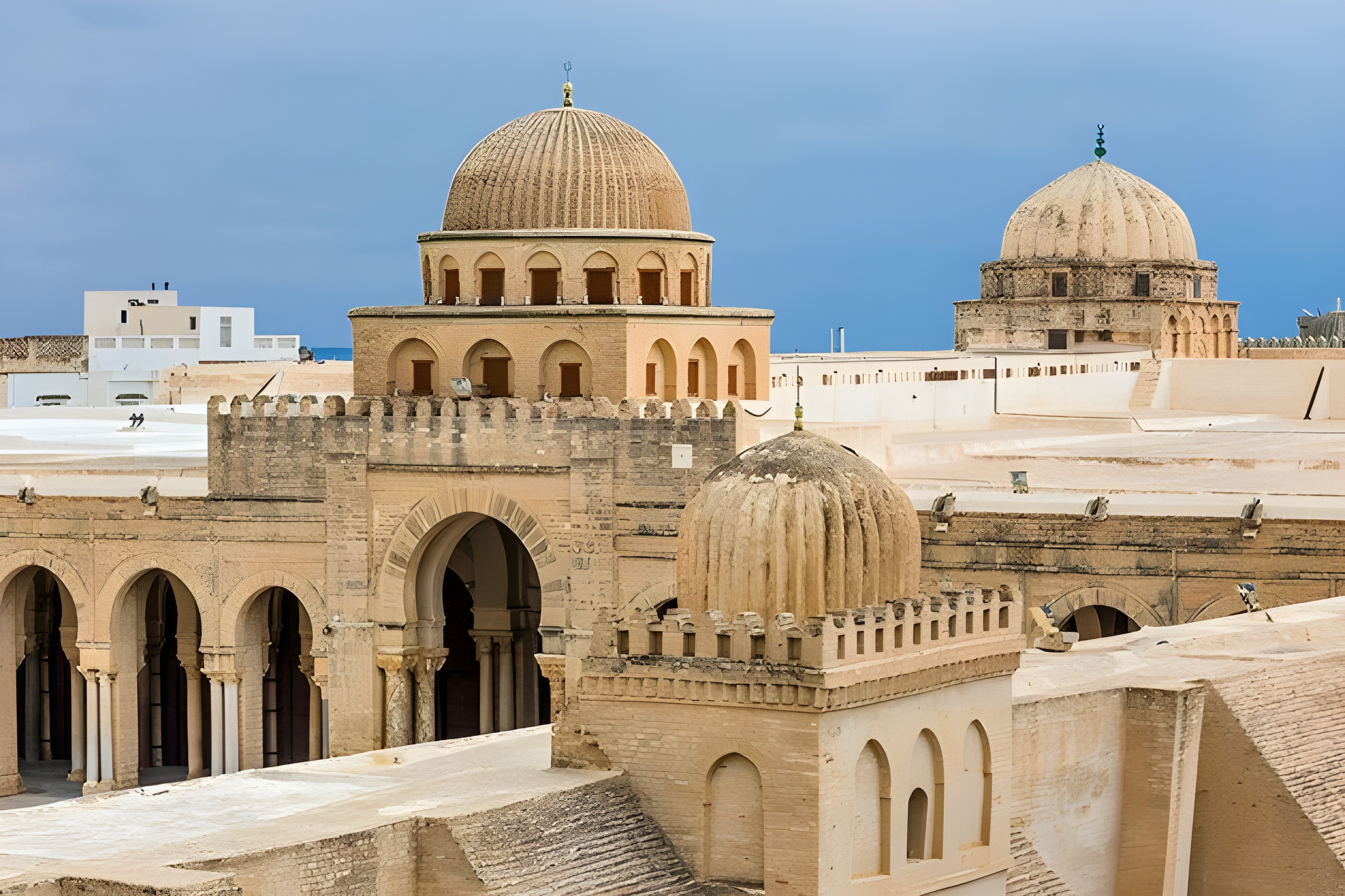 تور تونس