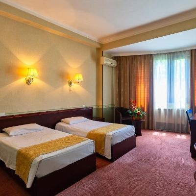 هتل Diplomat Baku