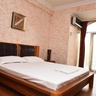 هتل Antika Batumi