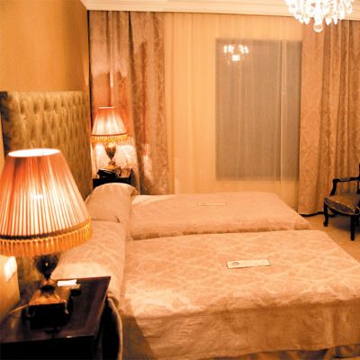 هتل Vere Palace Tbilisi