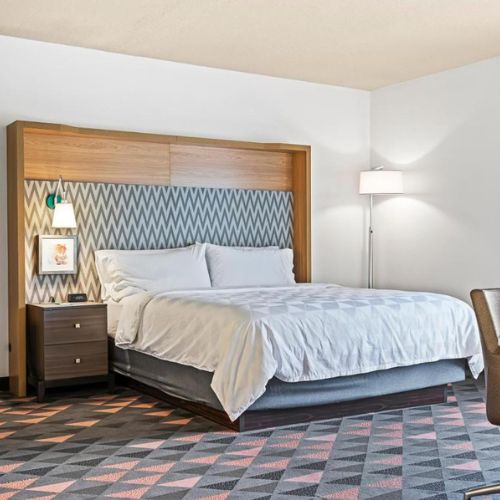 هتل Holiday Inn Vorota