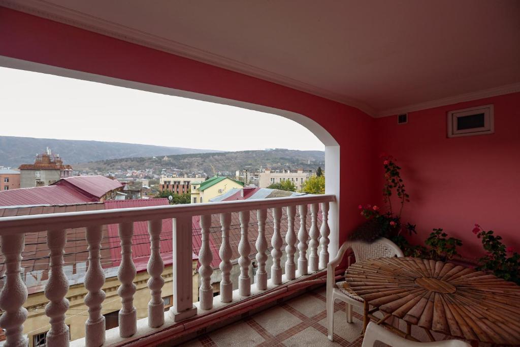 HOTEL ISAKA TBILISI
