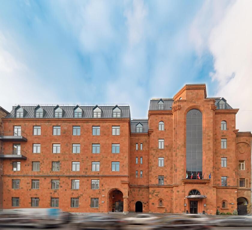 هتل 4 ستاره هایاسا ایروان ارمنستان Hayasa Hotel Yerevan