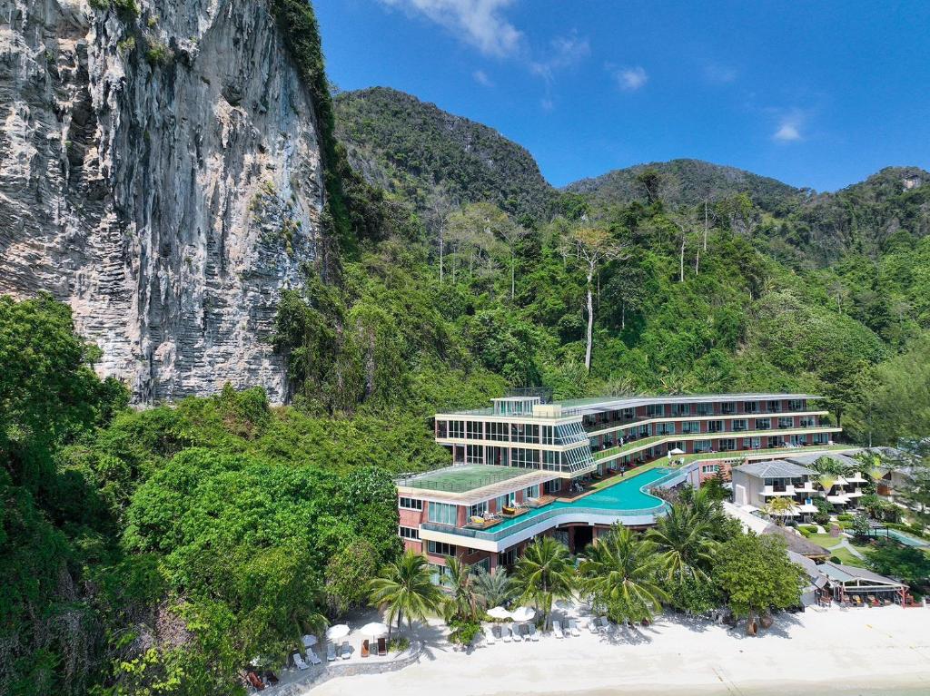 هتل Phi Phi Cliff Beach Resort