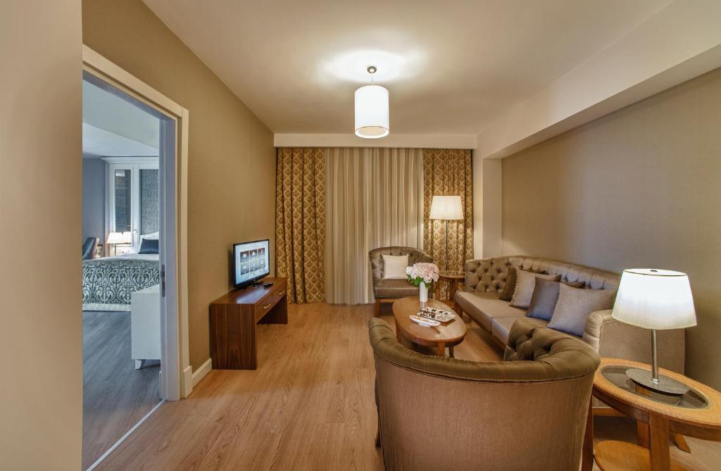 هتل Aska Lara Antalya