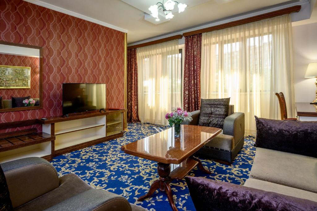 هتل 4 ستاره رویال پلازا ایروان ارمنستان Royal Plaza Hotel Yerevan
