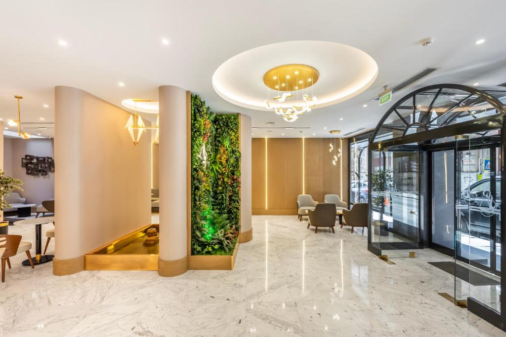هتل 3 ستاره بریستول استانبول Hotel Bristol Istanbul