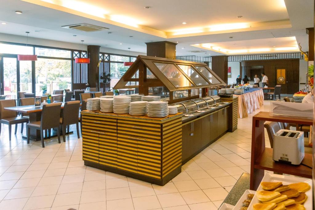 هتل Mountain Beach Resort & Convention Center