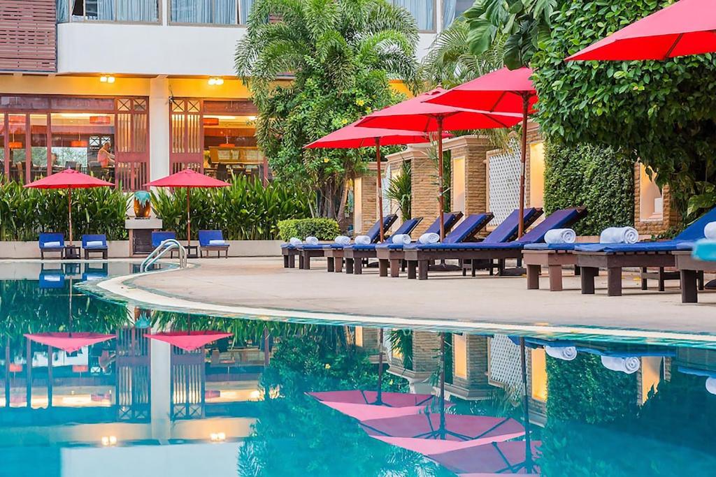 هتل Mountain Beach Resort & Convention Center