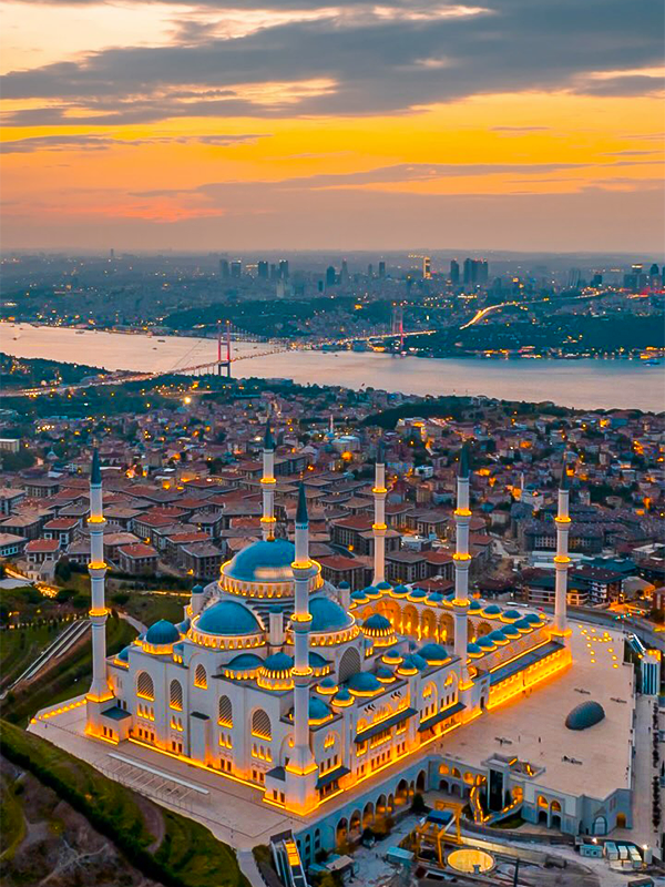 تور استانبول 5 شب پاییز 1405